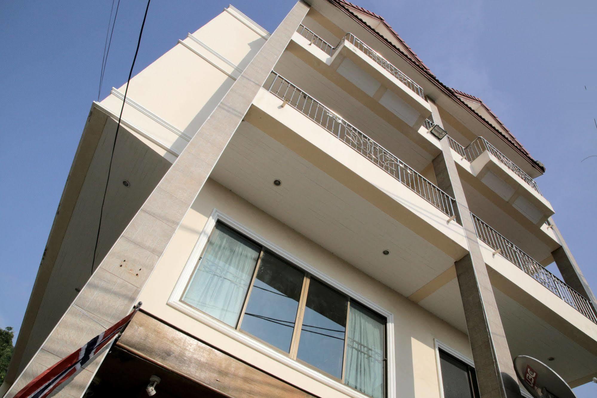 Green Mango Guesthouse Patong Exterior foto